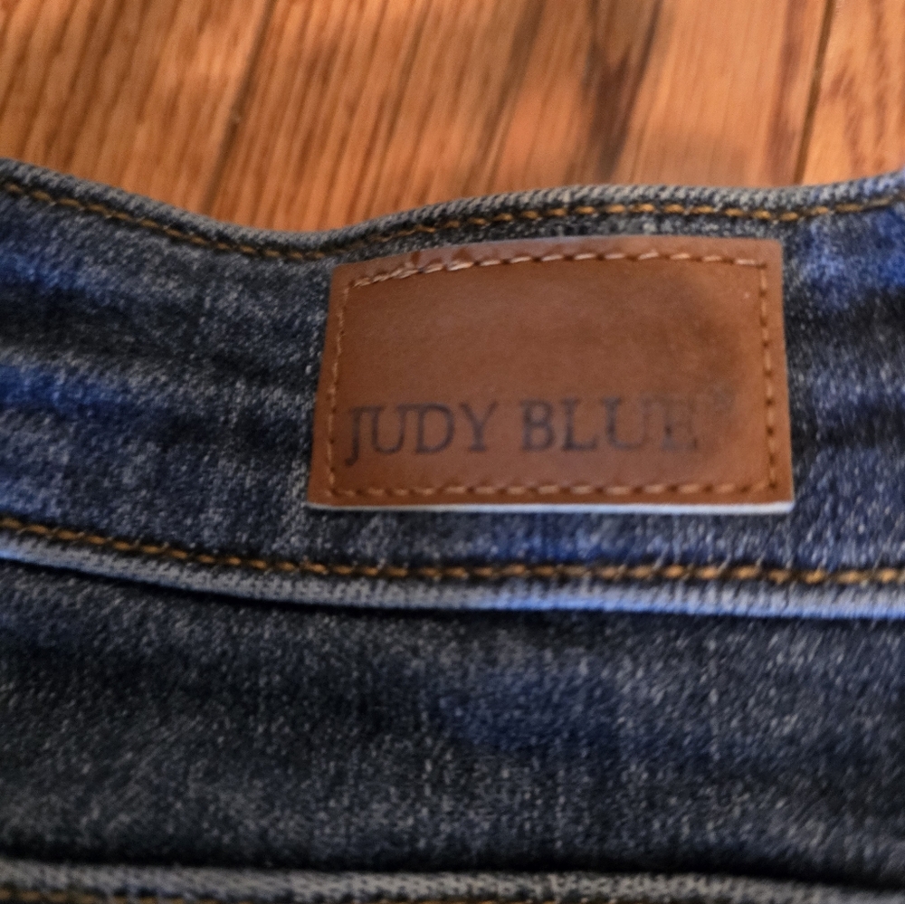 Judy Blue Classic Blue Jeans Size 11/30 - Picture 6 of 6
